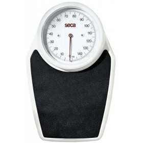 SECA 760 white mechanical floor scale with black mat