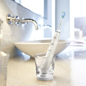 Sonicare diamond clean 9000 white - sonic electric toothbrush with app - hx9913/03