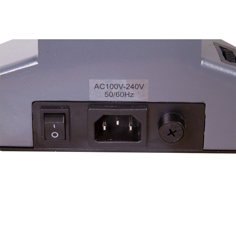 Microscopio monocular levenhuk 700m