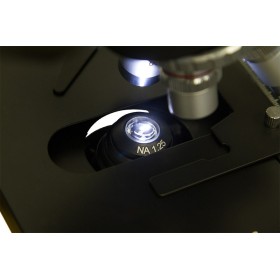 Levenhuk 740t trinoculaire microscoop