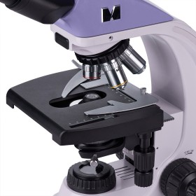 Mikroskop biologiczny magus bio 250t