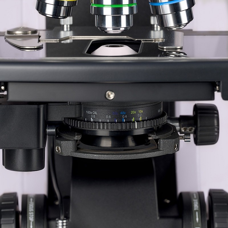 Biologický mikroskop magus bio 290t