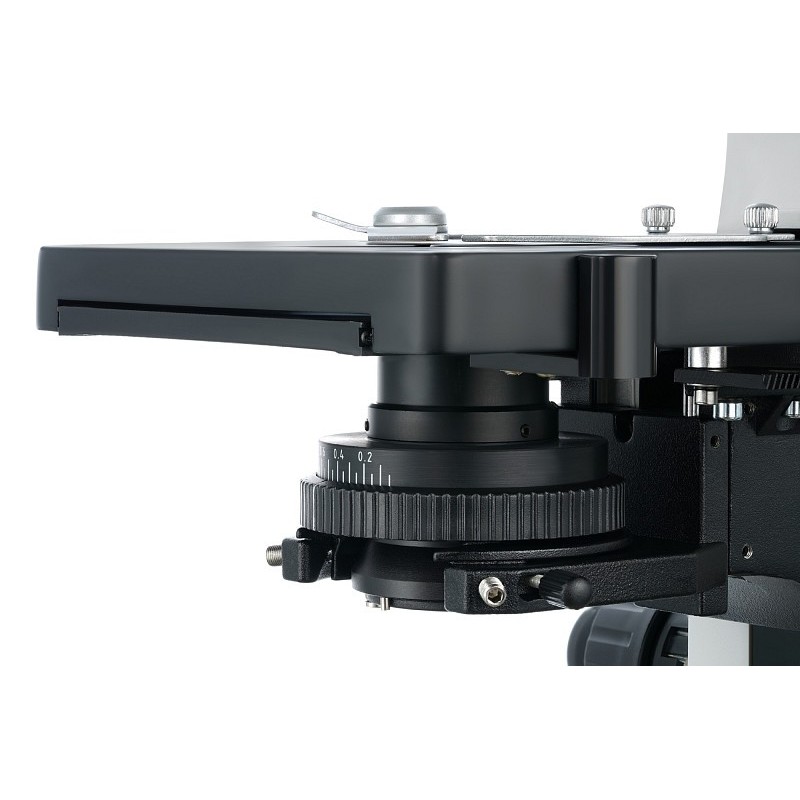 Microscope trinoculaire numérique levenhuk med d40t lcd