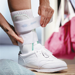 Cavigliera bivalva aircast air-stirrup ii, tutore stabilizzatore per distorsioni di caviglia